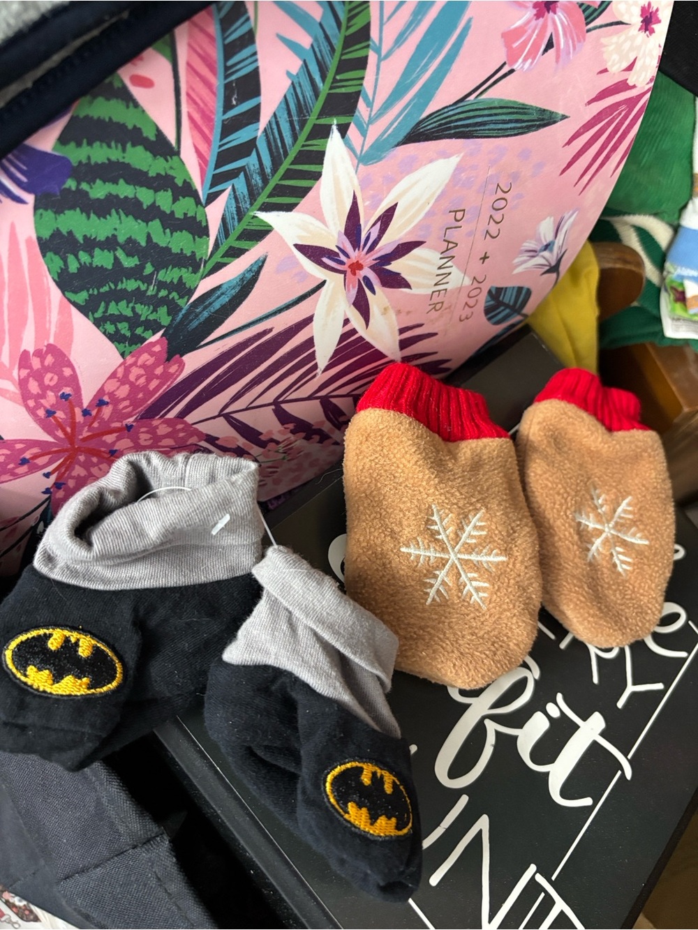 Batman Infant Black Booties & Tiny Tillia by Avon Tan Fleece Snowflake Mittens